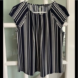 Adrianna Papell Navy & White Stripe Top / Blouse - Size Small 🦓